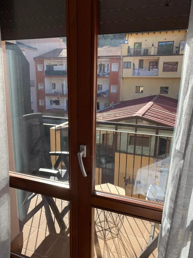 Apartamento Piso Victoria Guardiola de Berga 0*,  España